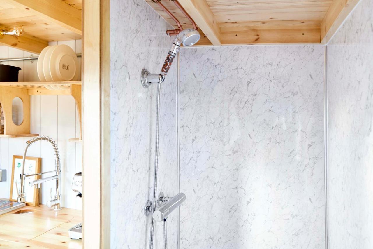 Aileen - Unique Tiny House With Wood Fired Roll Bath In Heart Of The Cairngorms Holiday home